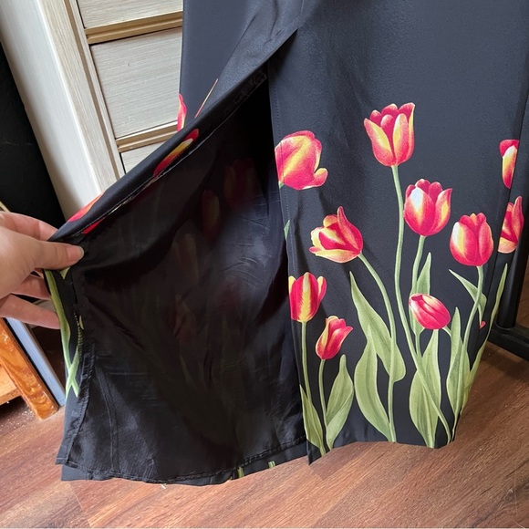 Vintage Black Tulip Maxi Dress - Picture 6 of 8